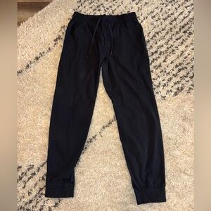 Men's L Black Lululemon textured joggers